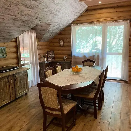 Апартаменти З 2 Спальними Кімнатами Mukacheve Exterior photo