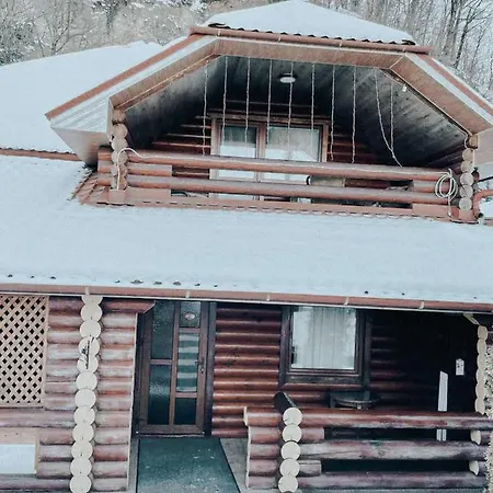 Апартаменти З 2 Спальними Кімнатами Mukacheve Exterior photo