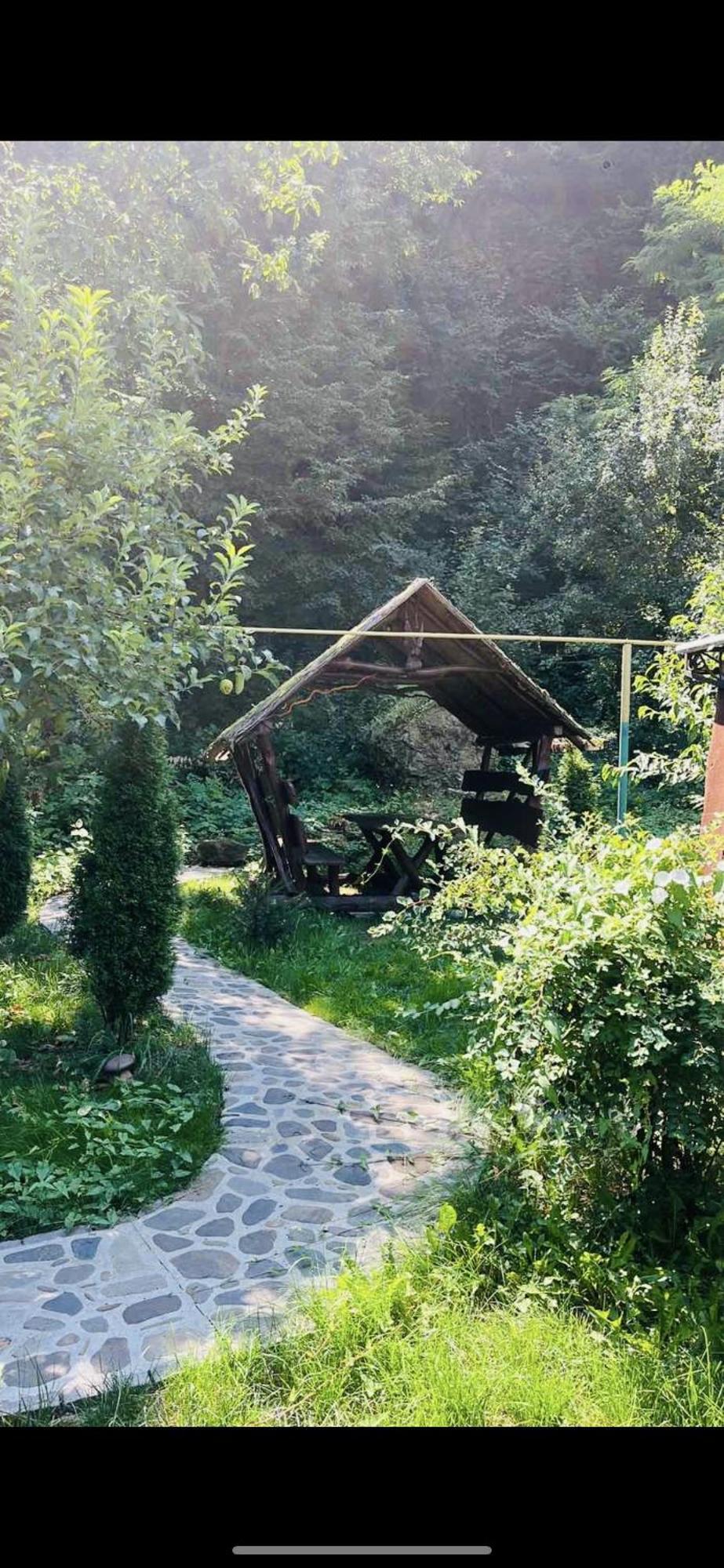 з 2 спальними кімнатами *
